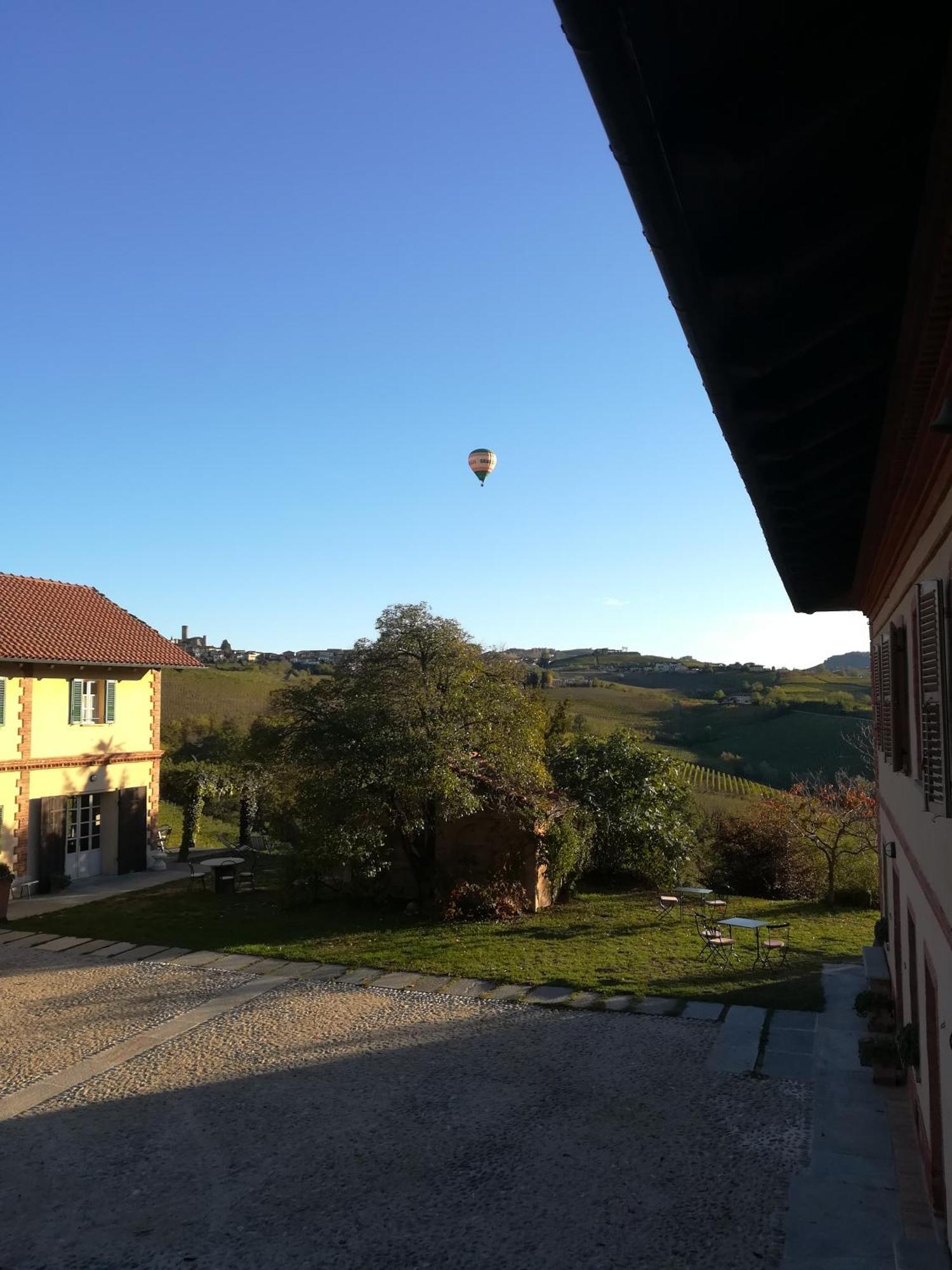Tenuta Montanello B&B Кастильоне-Фаллетто Экстерьер фото