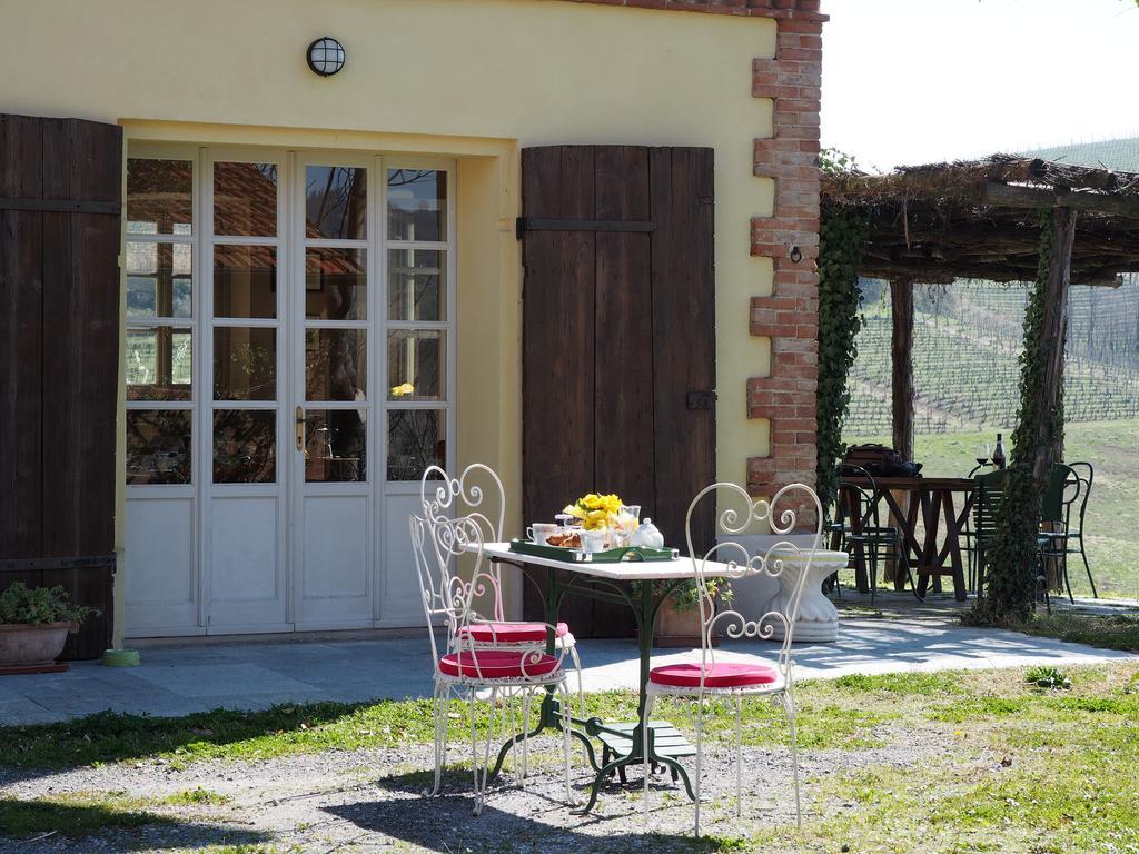 Tenuta Montanello B&B Кастильоне-Фаллетто Экстерьер фото